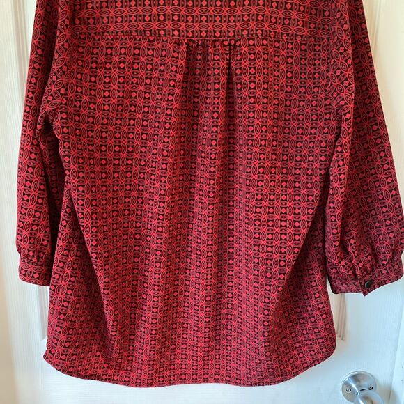 The Tog Shop Women’s Tunic Size Medium V Neck Geometric Red 3/4 Sleeve - Picture 8 of 11